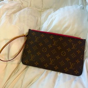 Authentic Louis Vuitton Neverfull MM Pouch